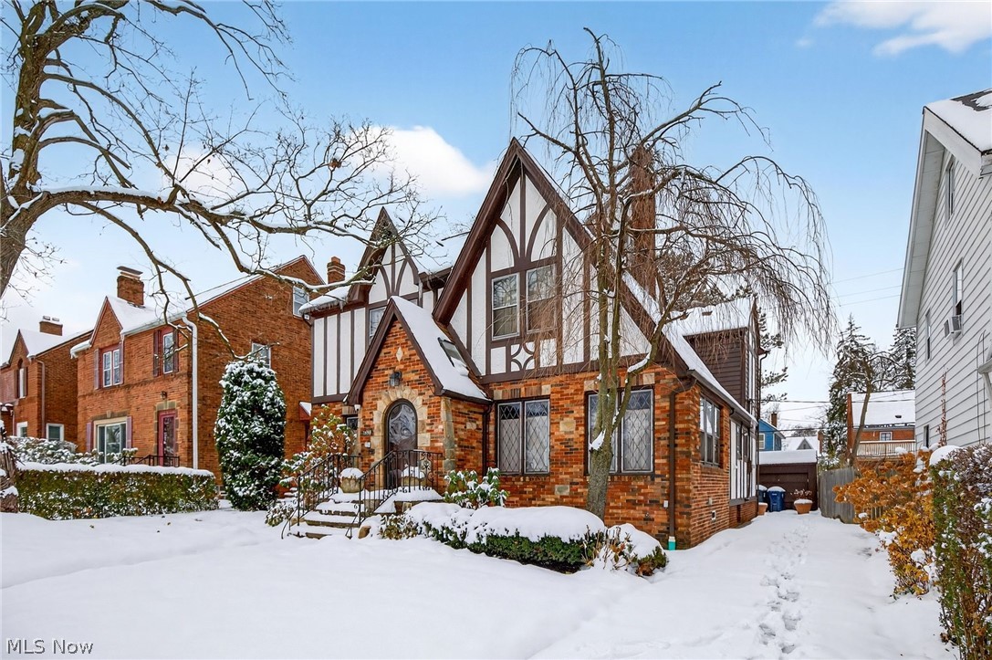 Associated Investment Co Taylo - Residential