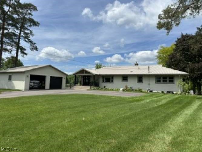 Welcome to your dream lakefront retreat! This beautifully renovated single-family home offers over 2,600 sq ft of modern living space, two levels of luxury outdoor space and exceptional waterfront access. Completely remodeled in 2025, the home features a stunning kitchen with brand-new stainless steel appliances, solid wood cabinetry, luxury vinyl tile flooring throughout the main level, and a new master bath and spacious walk-in closet. New interior plaster, baseboards, doors and paint give the home a crisp, new move-in-ready feel. Step outside to a large deck overlooking Lake Cable, where you’ll enjoy 140 feet of private lakefront, complete with two docks and lifts—perfect for boating, entertaining, and sunset views. Upper level includes: Formal entryway, Large living room with picture window overlooking lake, Dining room, New Kitchen, Guest bath, Master suite, Guest bedroom, Entrance to deck overlooking the lake, Stairway to lake level inside and outside, Separate 2-car garage Lake level includes: Paneled Den with theatre, additional/bunk room with walk-in closet, Office, Room for wine cellar, Laundry room, Full bath with easy lake access, Additional 2 gar garage with workshop area, Picture window with lakefront view, Walkout to patio, driveway, beach and docks Additional highlights include: Alexa controlled blinds, alarm system, Two 2-car garages, Newly paved parking for up to 8 vehicles, Stylish coffee bar, Two large walk-in closets, Energy-efficient insulated windows, Foamed Climate controlled attic. Elevated corner lot with lighted flag pole, Privacy arborvitae with irrigation around perimeter of property, Private beach Turn-key purchase option — available fully furnished for an additional 20k Optional 24-ft pontoon boat (remodeled in 2025) for 10k This exceptional property offers the ultimate lake lifestyle with optional club membership and loads of social activities. Perfect for fulltime residence or summer getaway.
