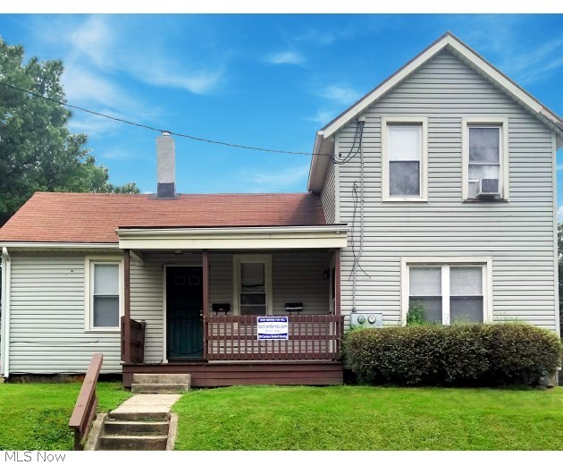 Located in the heart of off campus houses, this a great opportunity to own 8 contiguous parcels as a package of turnkey University of Akron student rentals! The 26 bedroom package consists of 2 duplexes, 3 single family houses and 2 additional single family houses each with 2 kitchens that could easily be converted into duplexes.There is also a large 16 space parking lot. 

Annual Income of $119,340, Utilities $7,992, Insurance $3,996, Tax $11,544, Lawn $2,802, Repair $2,493. Net Operating Income $88,053

Currently leased through July 2023; owner is in the process of renewing leases through July 2024. 

Fantastic cash flow opportunity!!