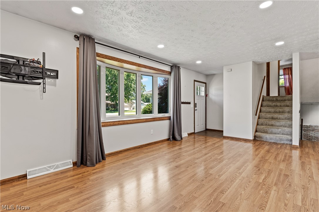 Heatherwood Knolls - Residential