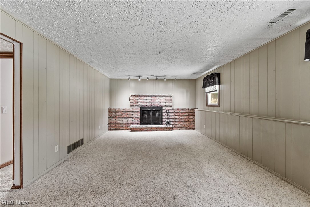 Heatherwood Knolls - Residential
