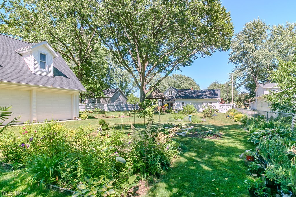 Fruitland Acres - Residential