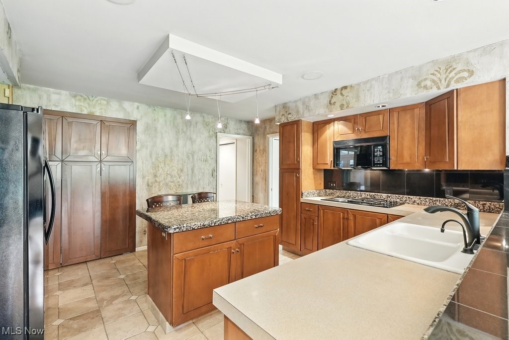 Village Brookwood Condo - Residential