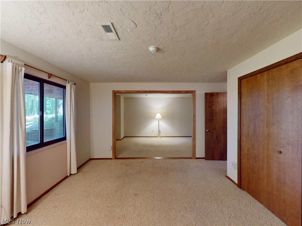 Painesville Warren Road - Residential