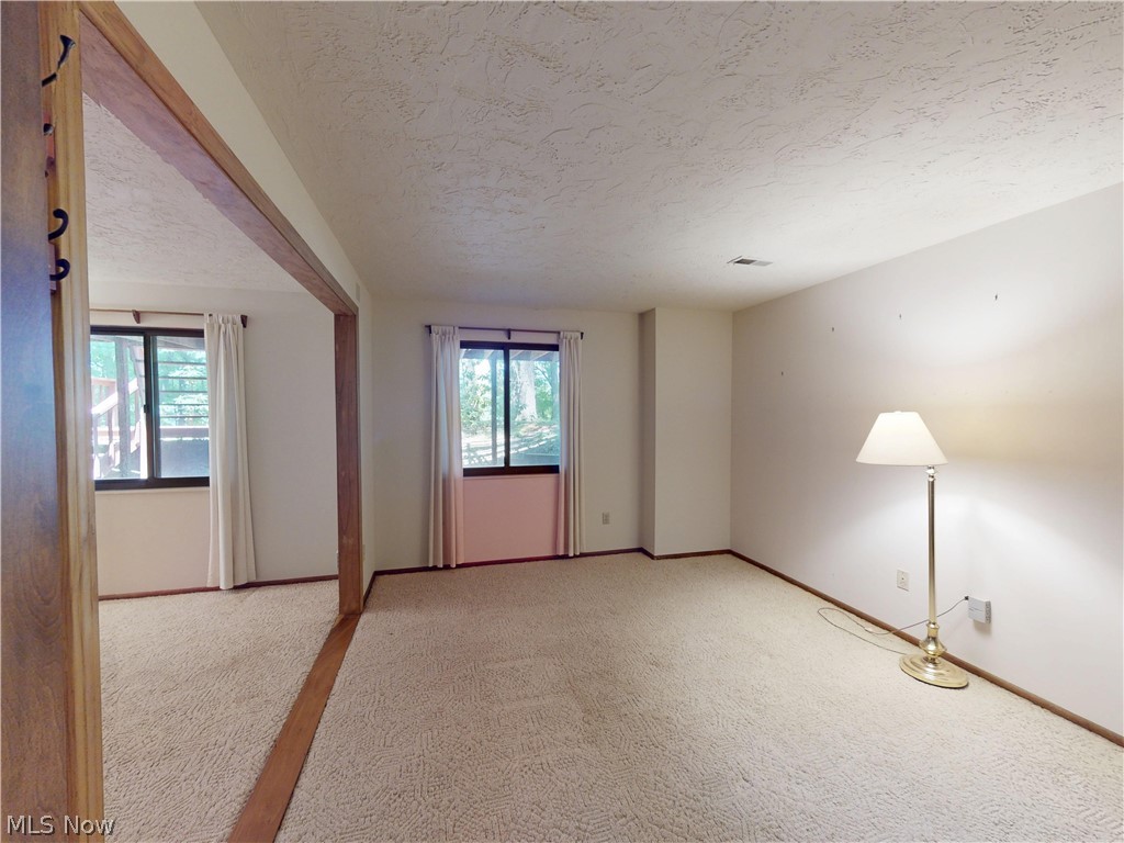 Painesville Warren Road - Residential