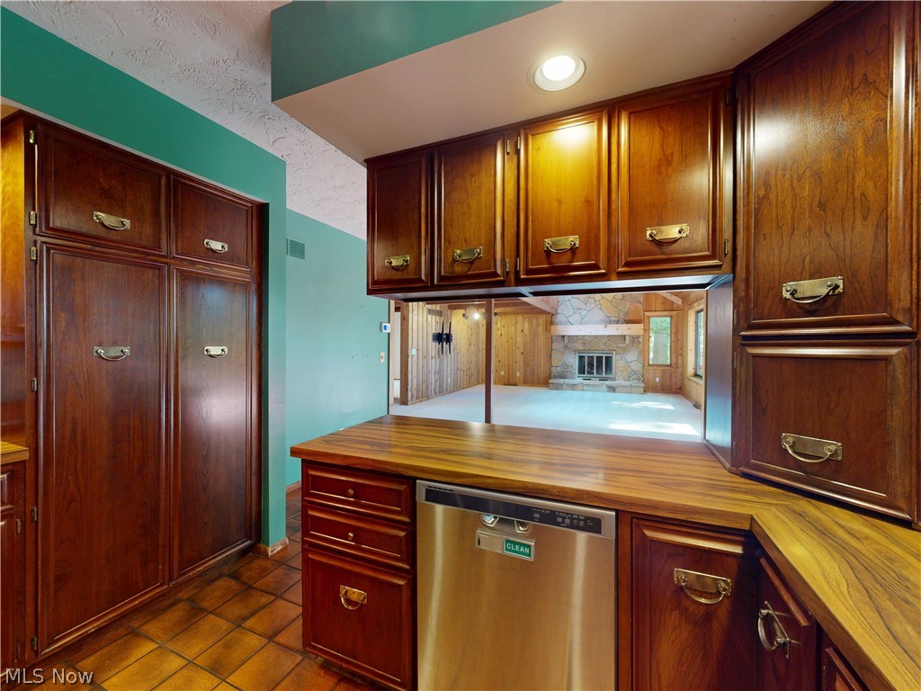 Painesville Warren Road - Residential