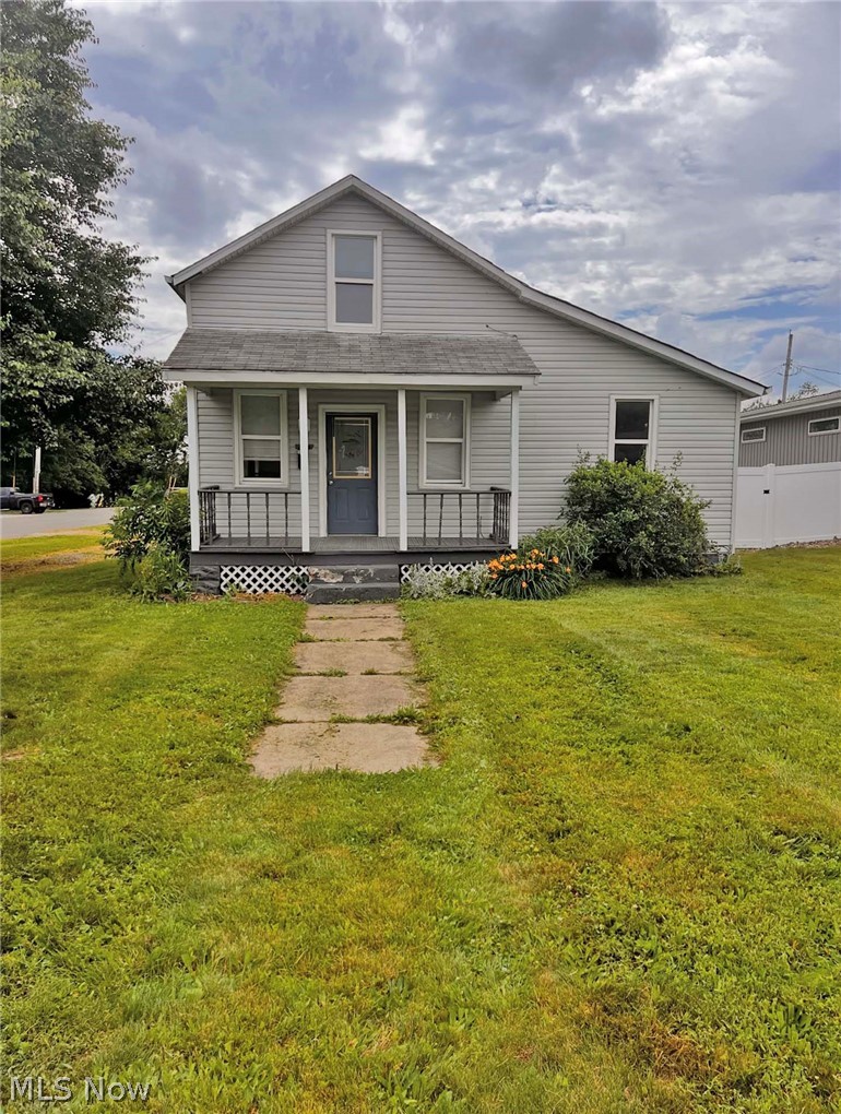 Welcome home to this charming 2BR/1BA property featuring updated flooring and fresh interior paint that brighten
every room. The layout includes a versatile attic bonus room, perfect for a home office, hobby space, or extra storage.
Important mechanical systems, such as the furnace, AC, and hot water tank, have been replaced in recent years,
providing comfort and reliability. A wonderful opportunity for anyone seeking a well-maintained home with room to
grow. Schedule a private showing today.