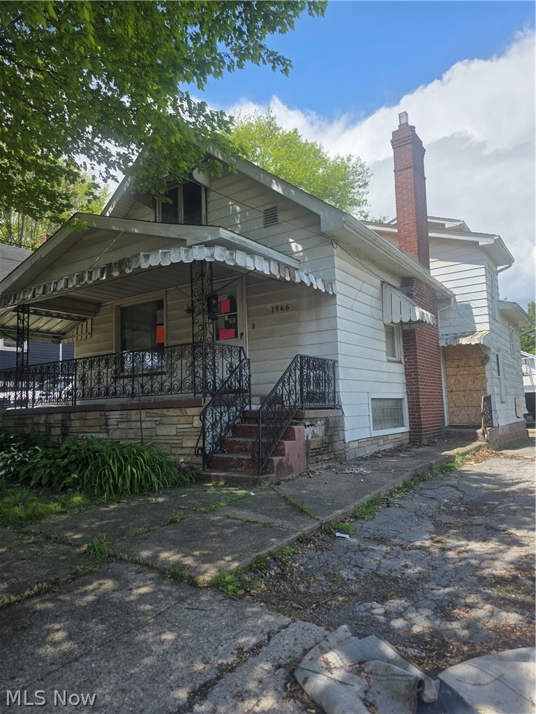 Great investment opportunity on Youngstown's desirable West Side! This 3-bedroom, 1 and a half bath home offers approximately 1,476 square feet of living space and strong potential as a rental or value-add property. Conveniently located near schools, shopping, and major roadways, this property is ideal for investors looking to expand their portfolio in a growing market.