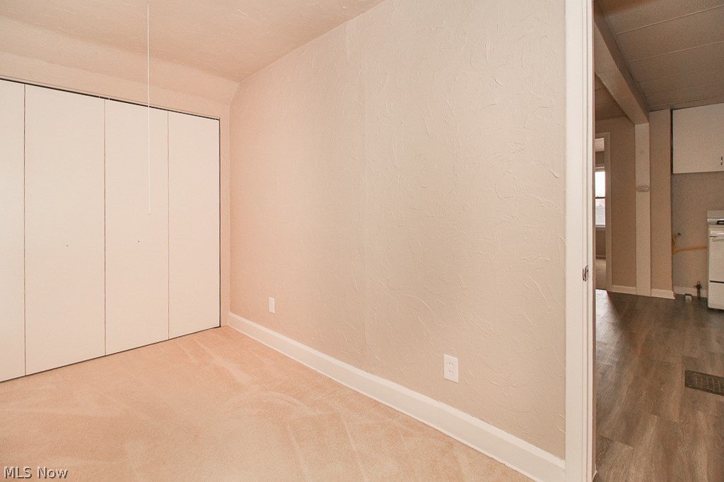 Mix King & Gibbs - Residential Lease