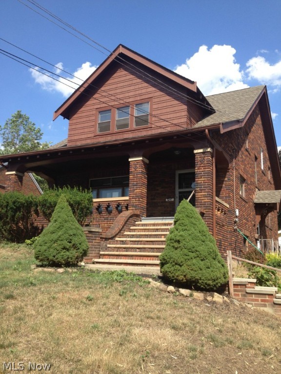 Super spacious remodeled home in quiet residential section of Maple Heights! Spacious rooms. Modern neutral colors. Lovely private yard. Garage with opener.  Dont miss this one! Convenient to transportation! $35 credit and background check. No section 8.