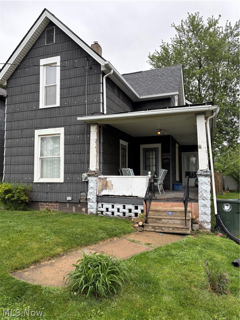 Great opportunity for investors or buyers looking to add their personal touch! Available for the first time in over 35 years! This 3-bedroom, 1-bath home offers spacious living with first-floor laundry, a full basement, and a detached 1-car garage. New roof in 2024. Great potential with this home!