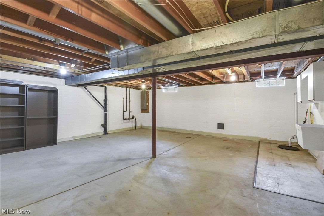 Woods/Westlake Condos - Residential