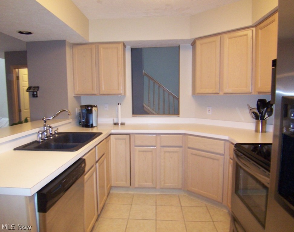 Woodbury Condo - Residential
