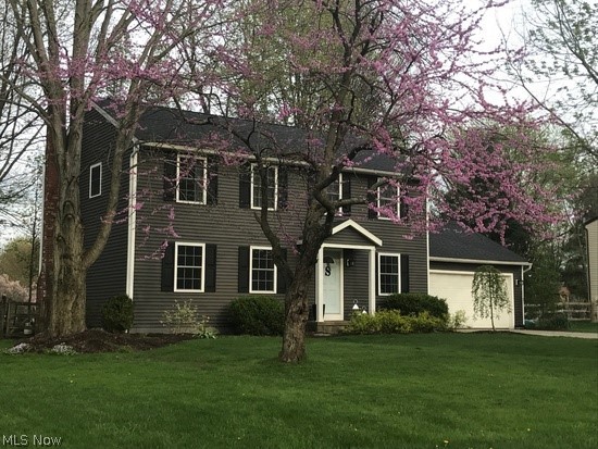 Beautiful Hudson home, mover in ready with countless renovations inside and out - roof, windows, siding, flooring, drywall. etc. Prefect family home close to everything Hudson has to offer. Kitchen & Baths are renovated. New water filtration system.
Easy maintenance property in a great neighborhood