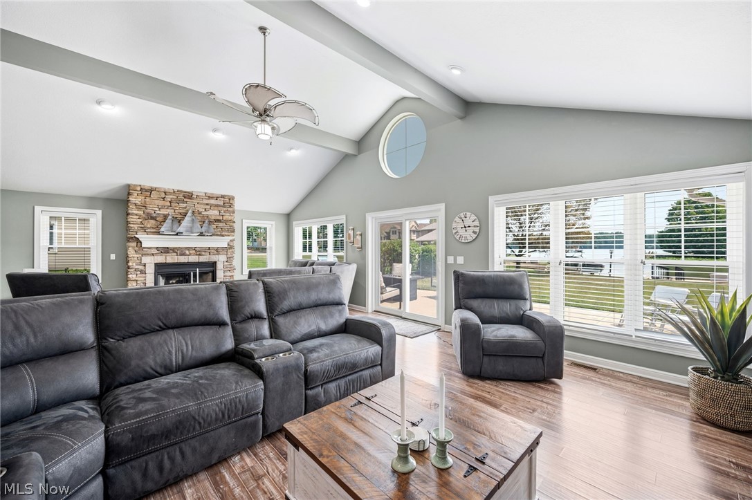 Aurora Shores - Residential