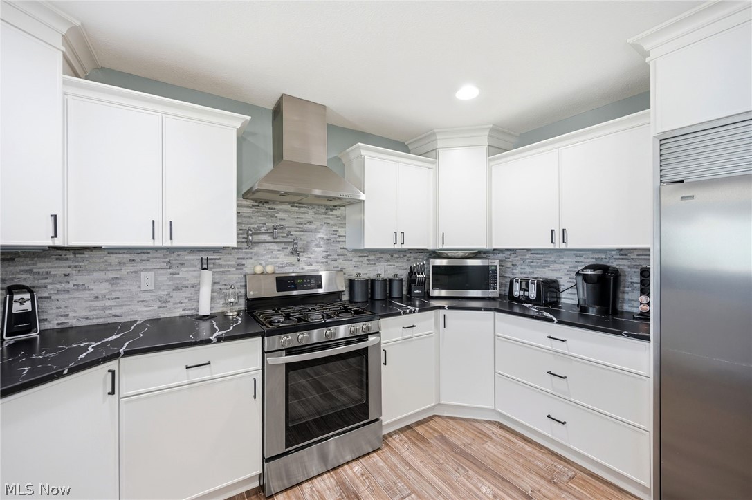 Aurora Shores - Residential