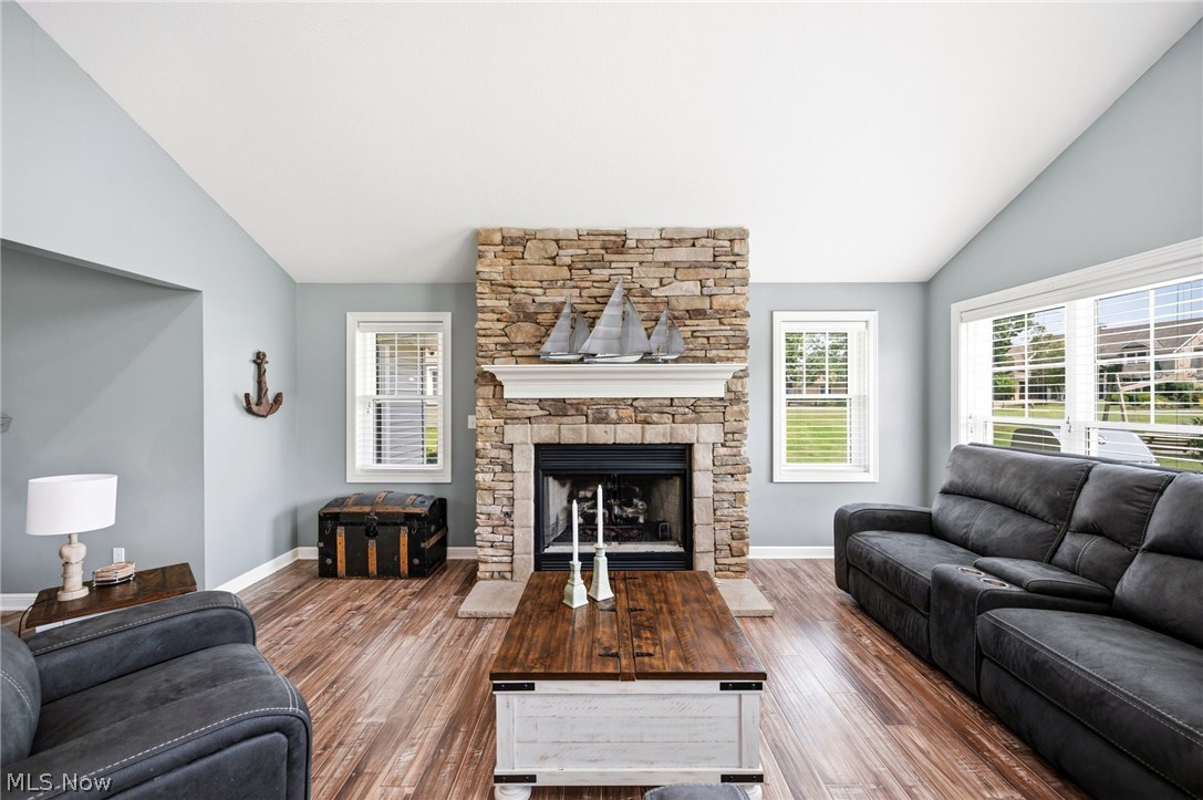 Aurora Shores - Residential