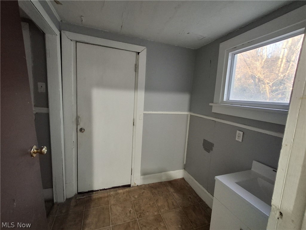 Bradshaws Add - Residential Income