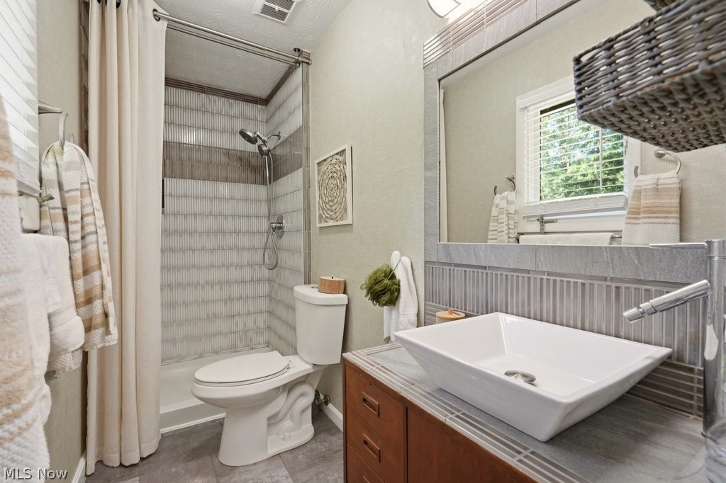 North Portage Path Estates - Residential