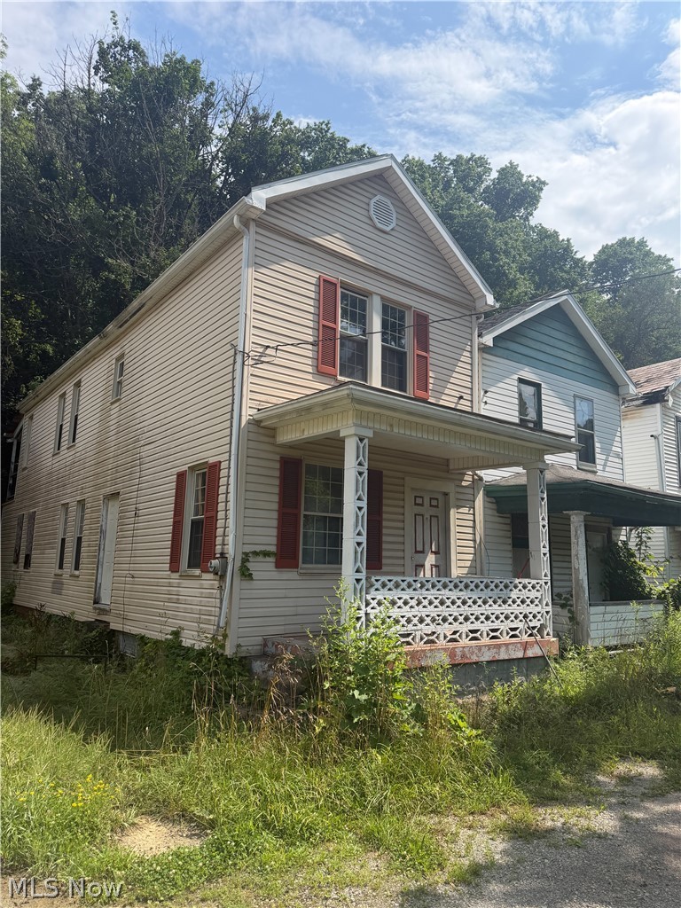 Handyman special, Handyman special, need a project, bring your ideas to 1119 Lincoln Ave. Steubenville, Ohio. Call your favorite agent today to view!!