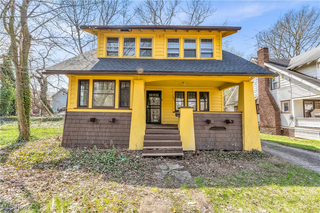 Welcome to 908 Stadelman Ave, a solid Akron property with plenty of potential. This home offers 4 bedrooms and 1 bathroom, featuring a functional floor plan and comfortable living spaces. With a bit of updating, it can easily become a charming residence or a great long-term investment.

Conveniently located near schools, shopping, dining, and major highways, this home provides easy access to all that Akron has to offer. Whether you’re looking for an affordable first home or an investment to add to your portfolio, 908 Stadelman Ave is a smart choice.