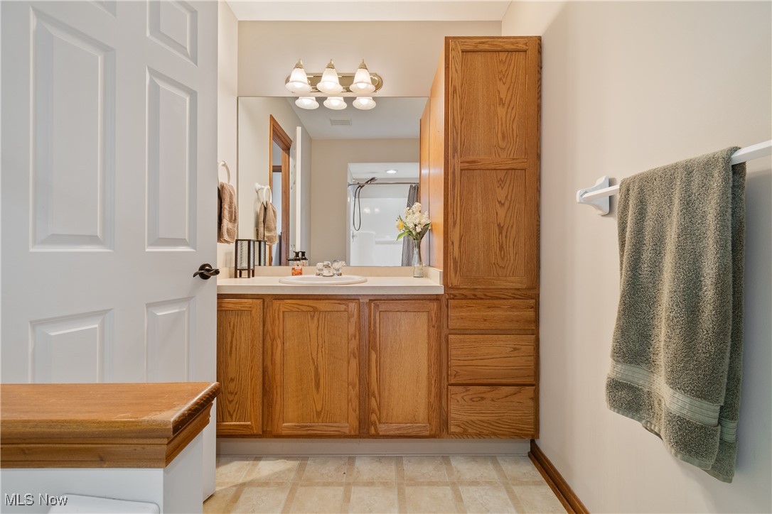 Robin Rdg Condo Ph Xlix - Residential