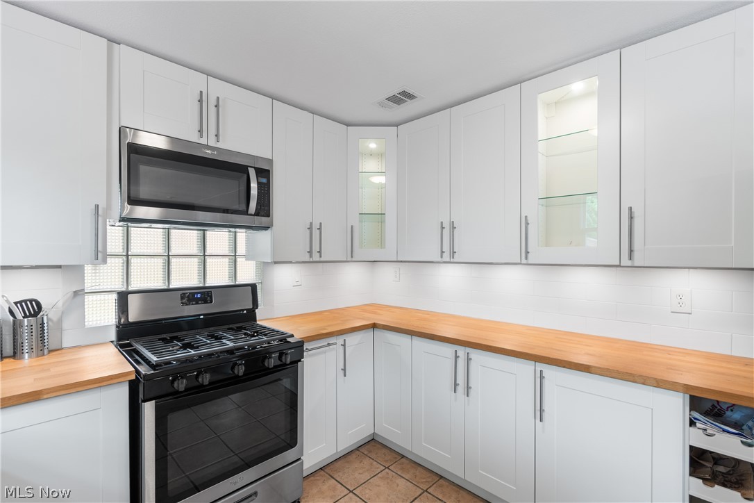 Rhodes 1st Add - Residential