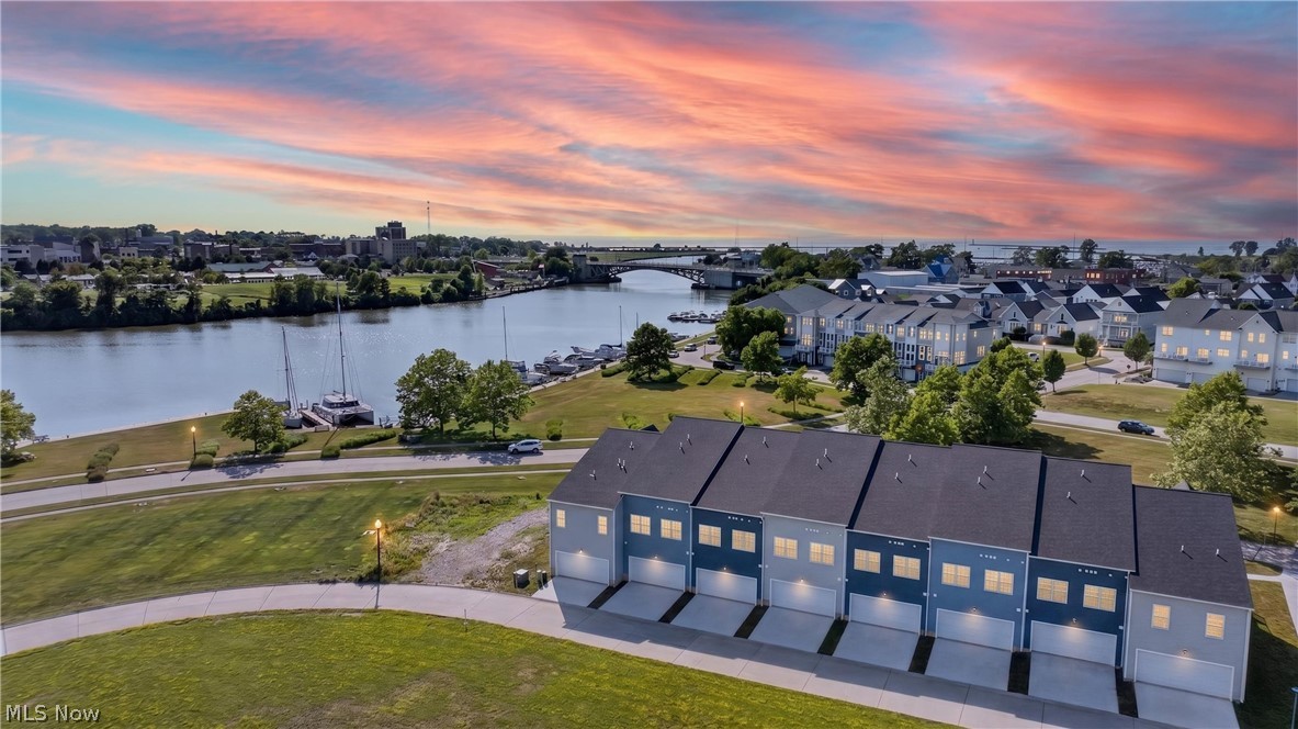 HarborWalk - Residential