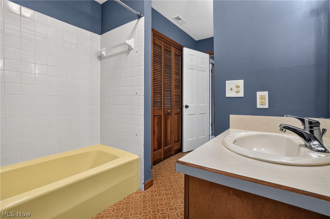 Squares Acres Sub 2 - Residential