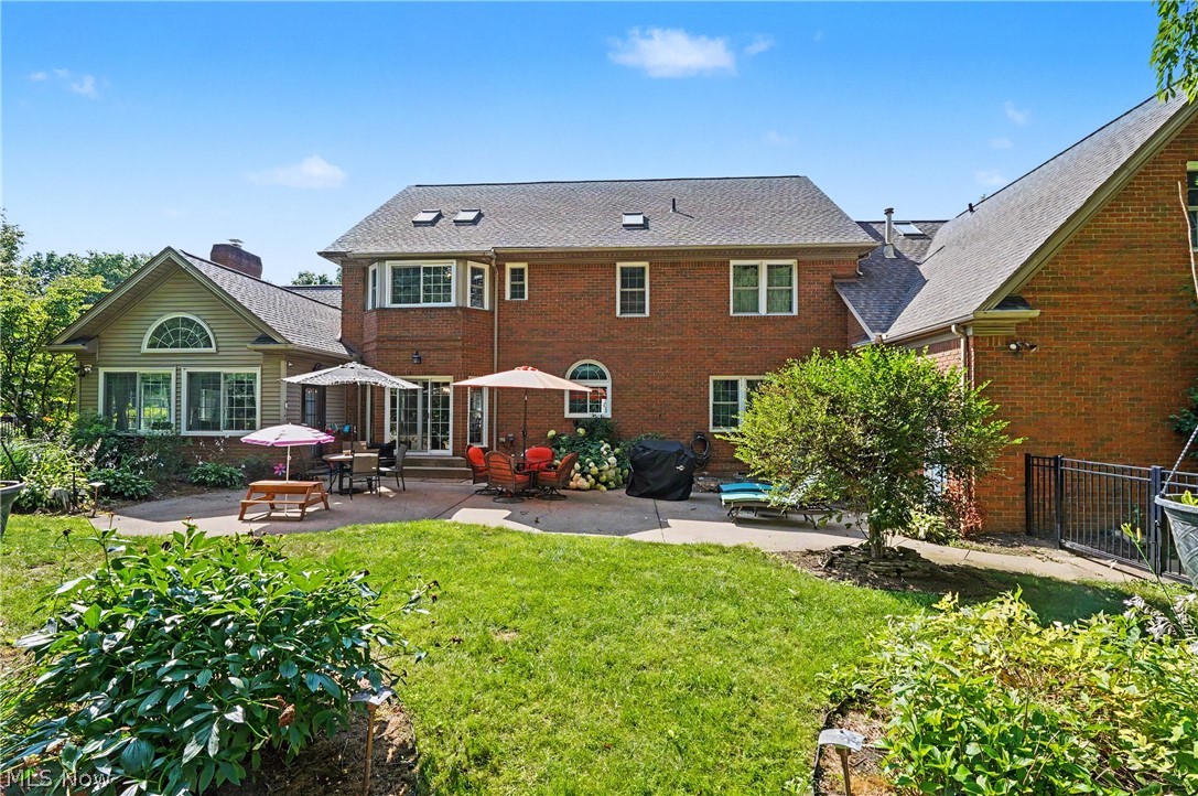 Foxchase Hills - Residential