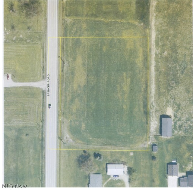 Great lot just north of town, ready for you to build with any builder of your choice.  Public water at the street.