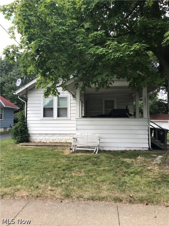 INVESTOR OPPORTUNITY! Home currently used as a rental property with Longterm tenant. Tenant pays $725 a month plus all utilities. This property is available to purchase as a package with additional properties. Please call for more information.
