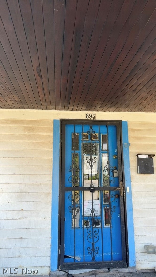 Stewart Frisbie & Fords - Residential