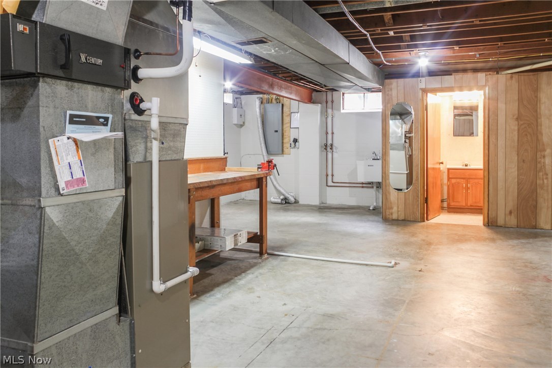 Arlington Waterloo Acres - Residential Lease