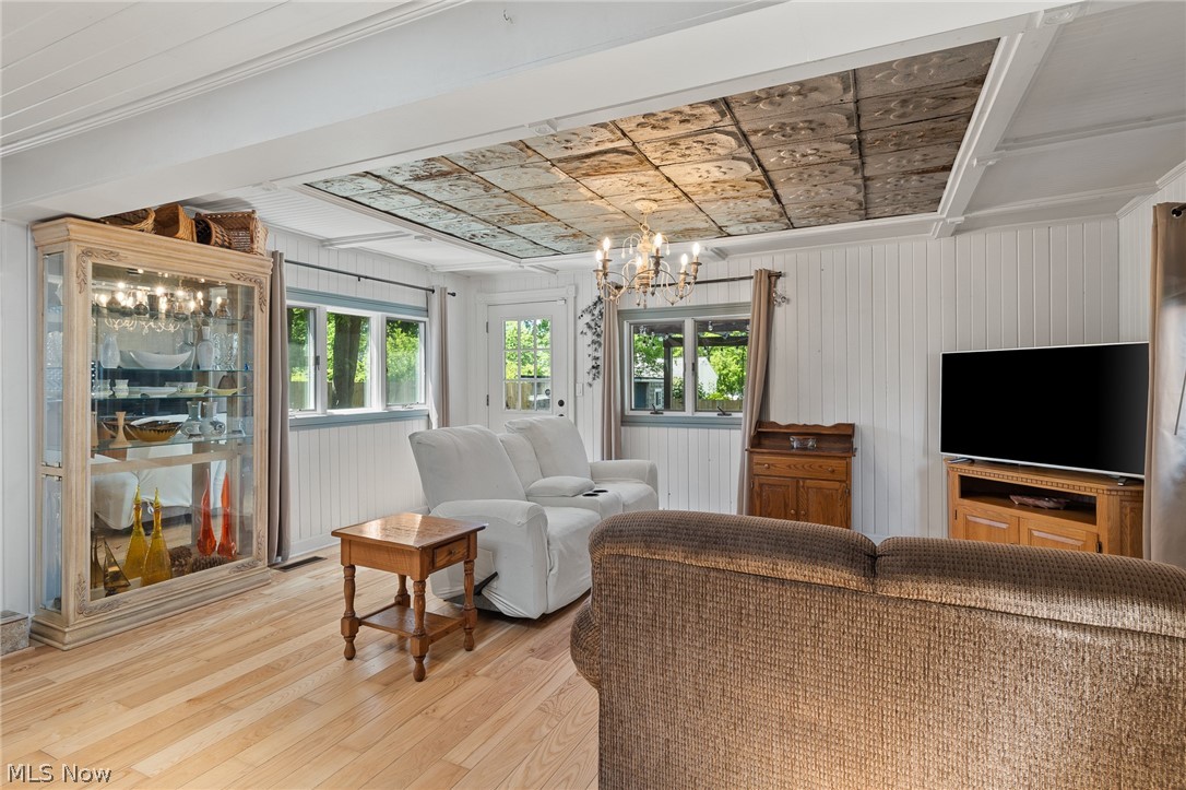 Colonial Lanes Third Add - Residential