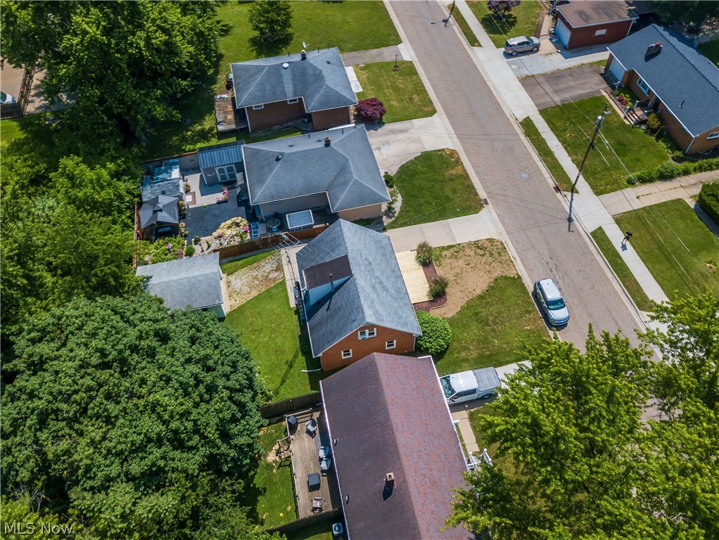T J Bidwells Add 03 - Residential