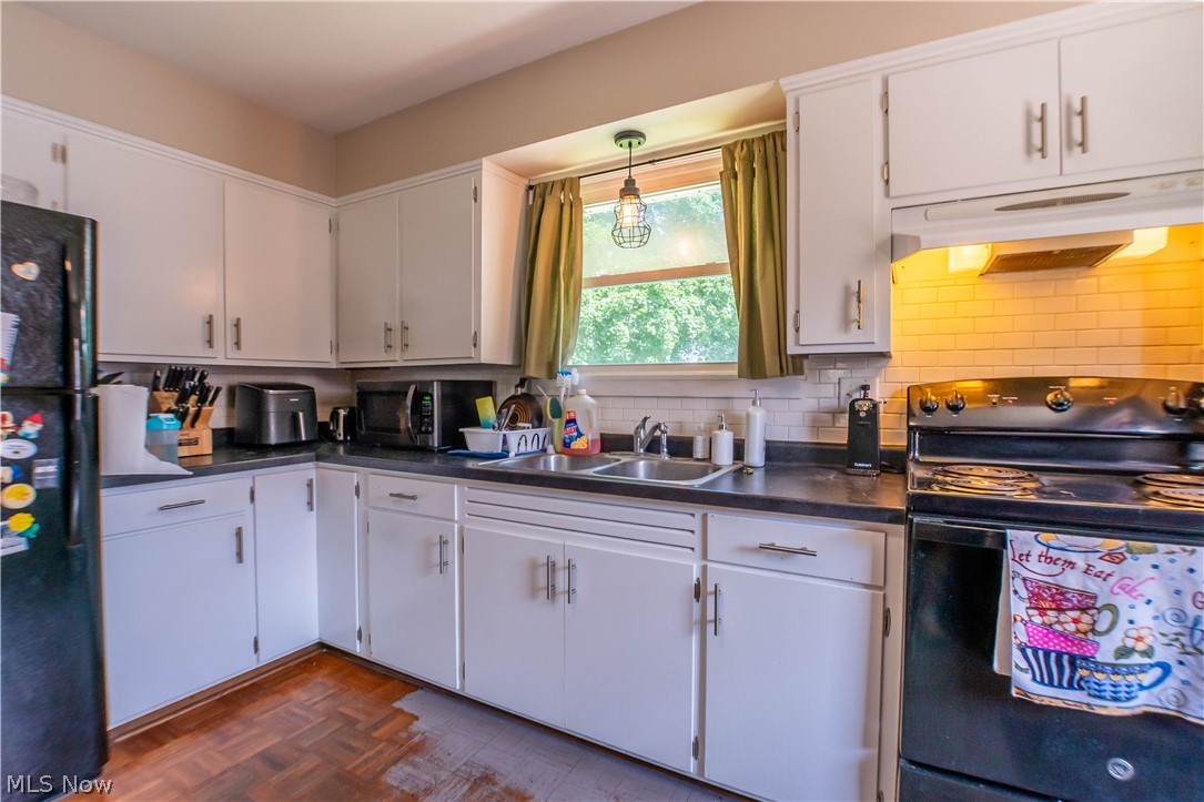 T J Bidwells Add 03 - Residential
