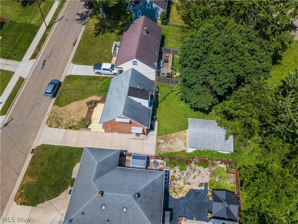 T J Bidwells Add 03 - Residential