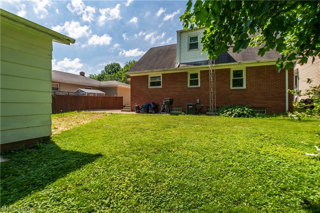 T J Bidwells Add 03 - Residential