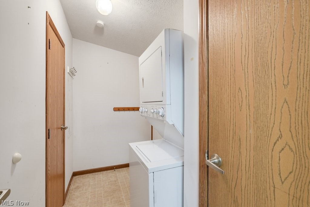 Lake Shore Hlnds - Residential