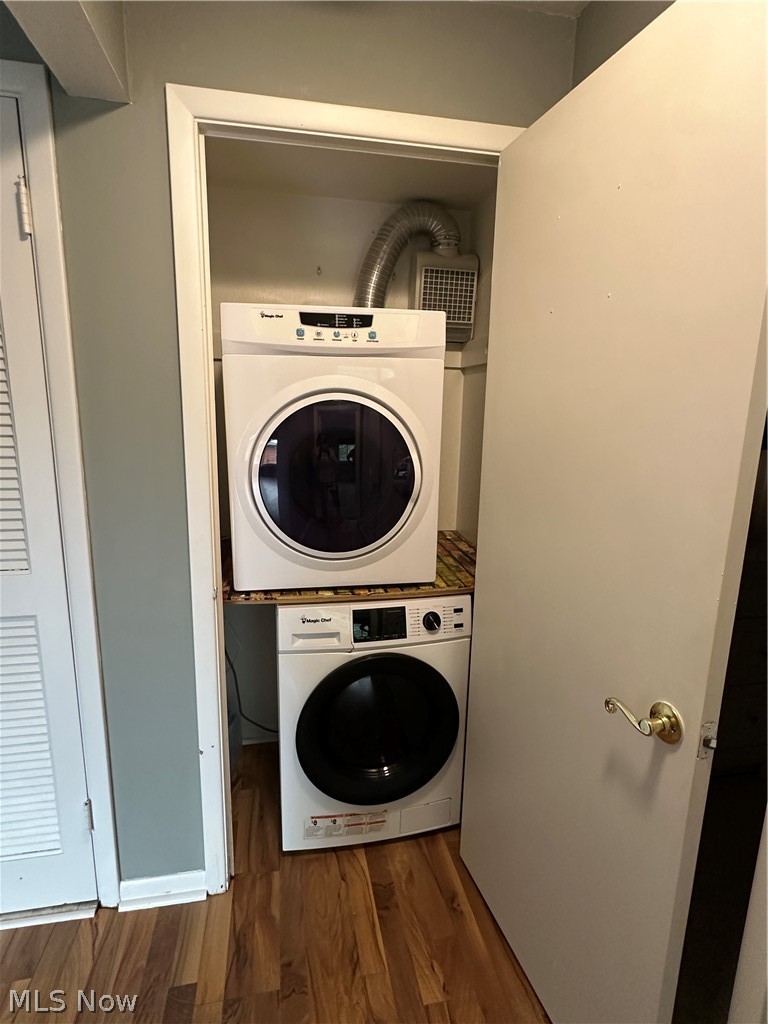Golden Oaks Condo - Residential