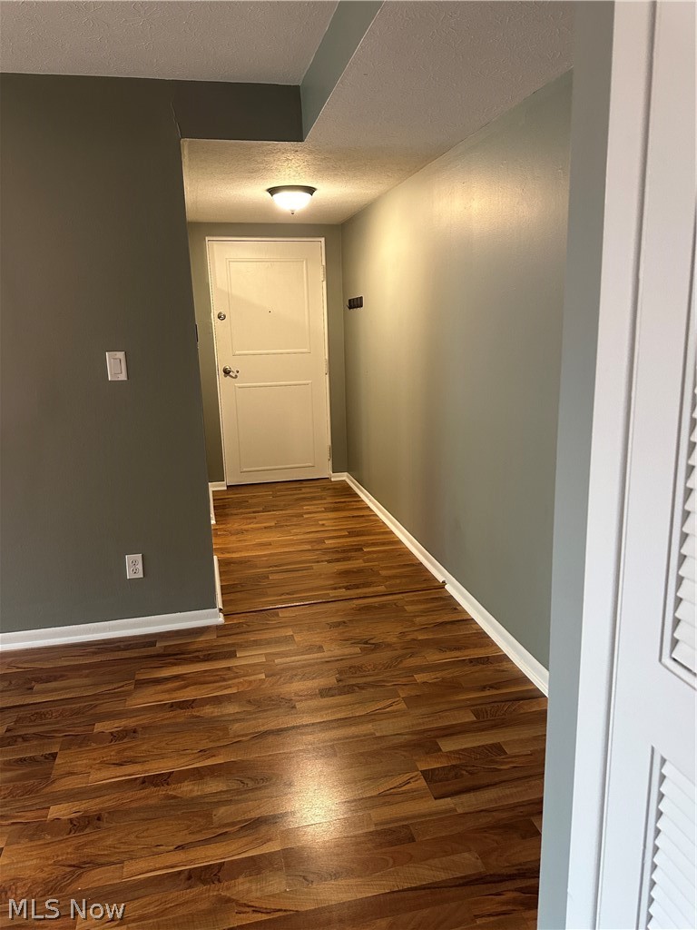 Golden Oaks Condo - Residential