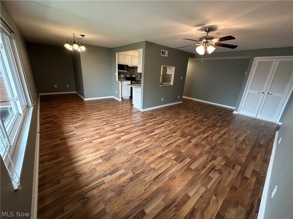 Golden Oaks Condo - Residential