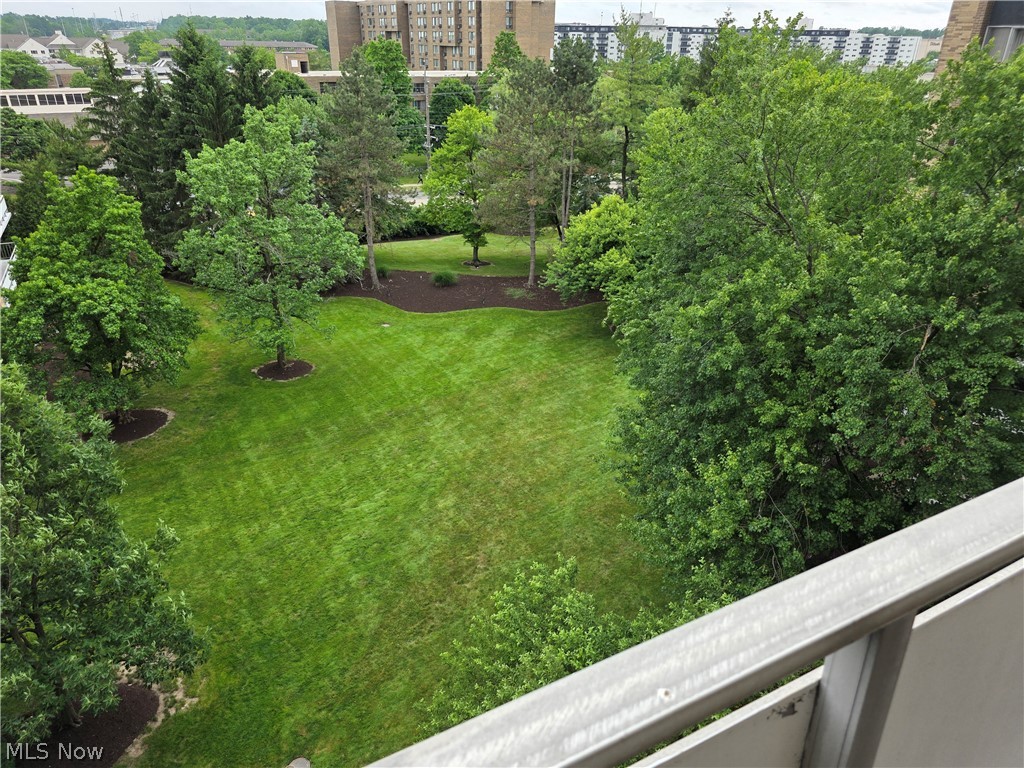 Acacia/Green Condo - Residential