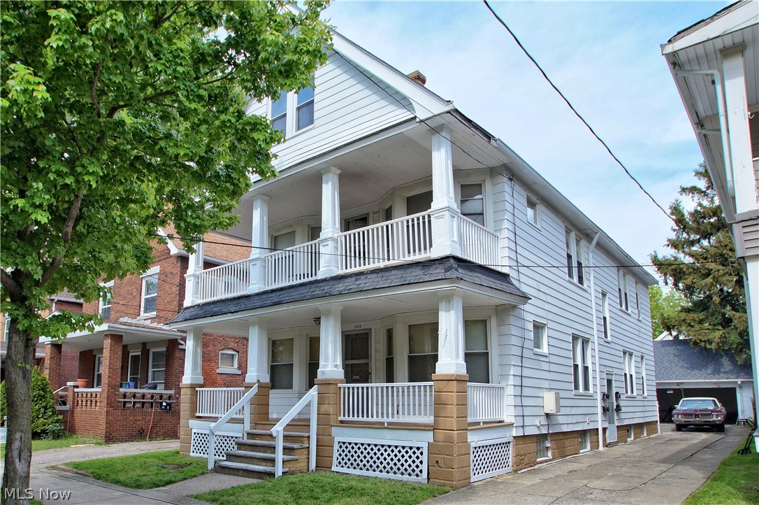ATTENTION ALL INVESTORS.  VERY CLEAN-POS COMPLIANT...Operationally turnkey 4 unit apartment building plus two car garage with upside!  Long term tenants, historically high occupancy and low expenses make this a no brainer cash flow opportunity.  All separate utilities with many common area updates throughout including ELECTRIC, FURNACES, GARAGE DOOR, WINDOWS, PAINT, TRIM & MORE.  .  There is still room to increase the rents with the current tenants or upside to improving the apartments to command more.  Rent Roll and Expenses in supplements.  4 stove/ranges, 4 refrigerators, 2 washers and 2 dryers included with the sale. Don't forget, 4 unit buildings still fall under residential financing so take advantage of the low rates today.