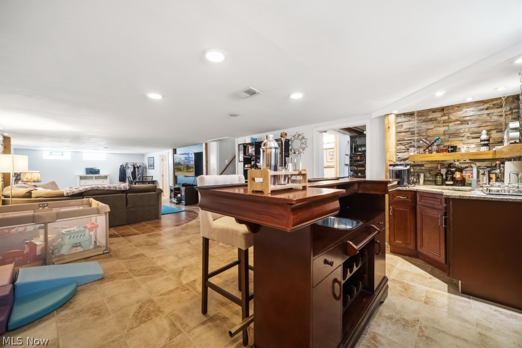 Seven Hills Prop Inc 05 - Residential