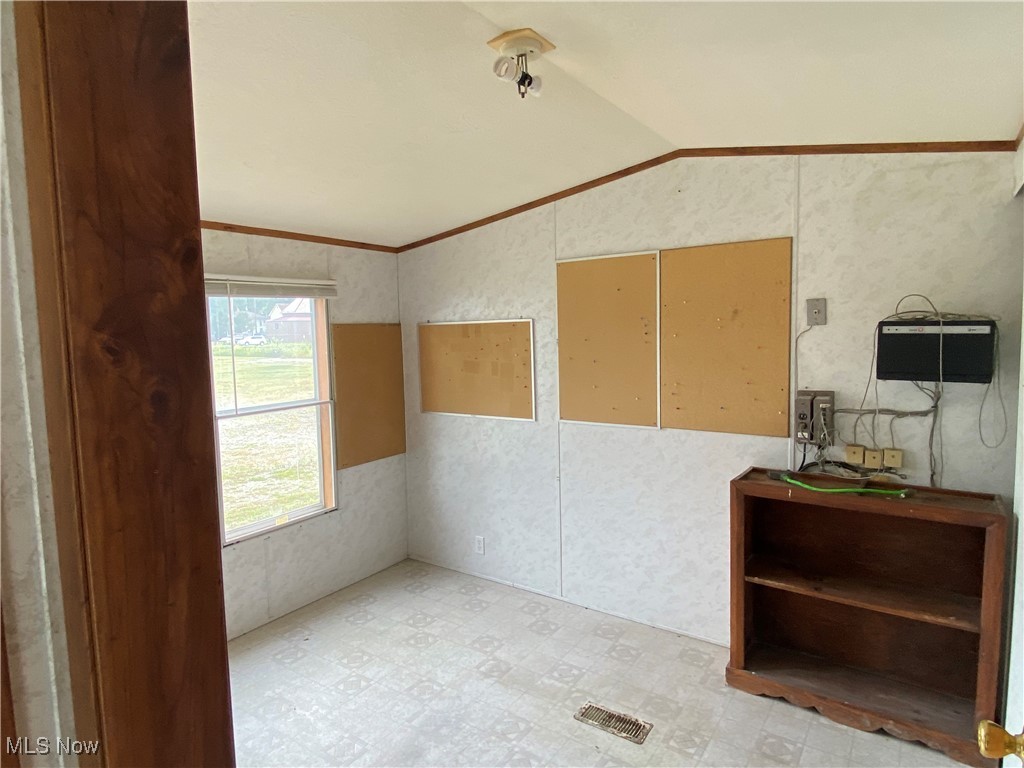 Onstines Add - Commercial Lease