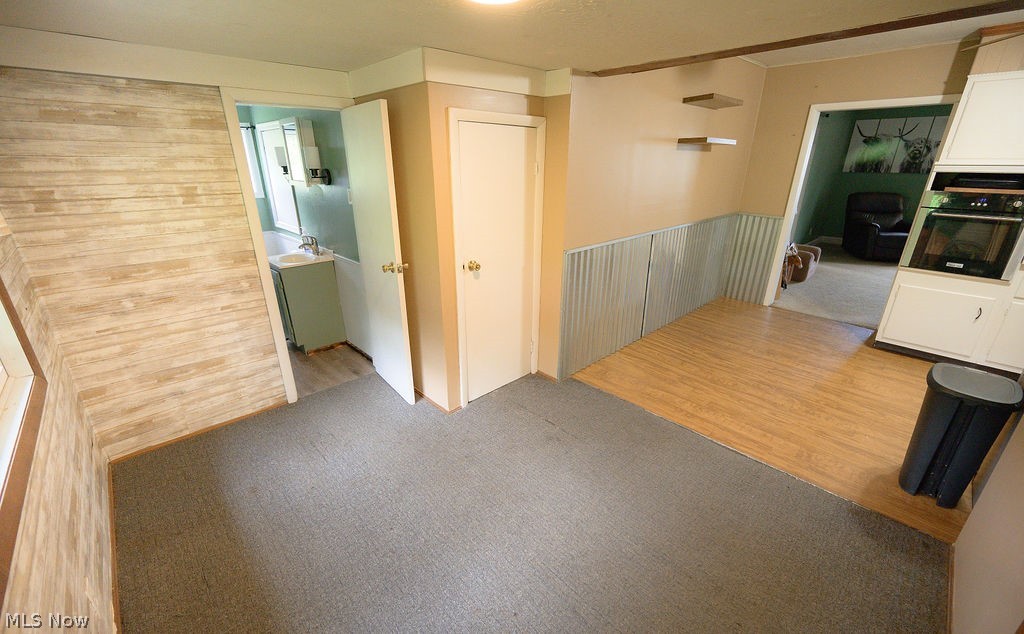 Donald R Hayes & Wanda C Hayes - Residential