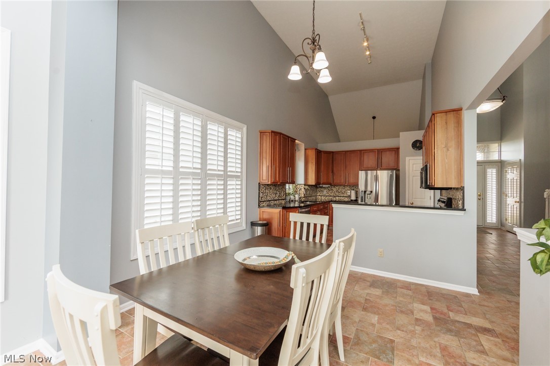 Country Lakes At Fox Meadows - Residential