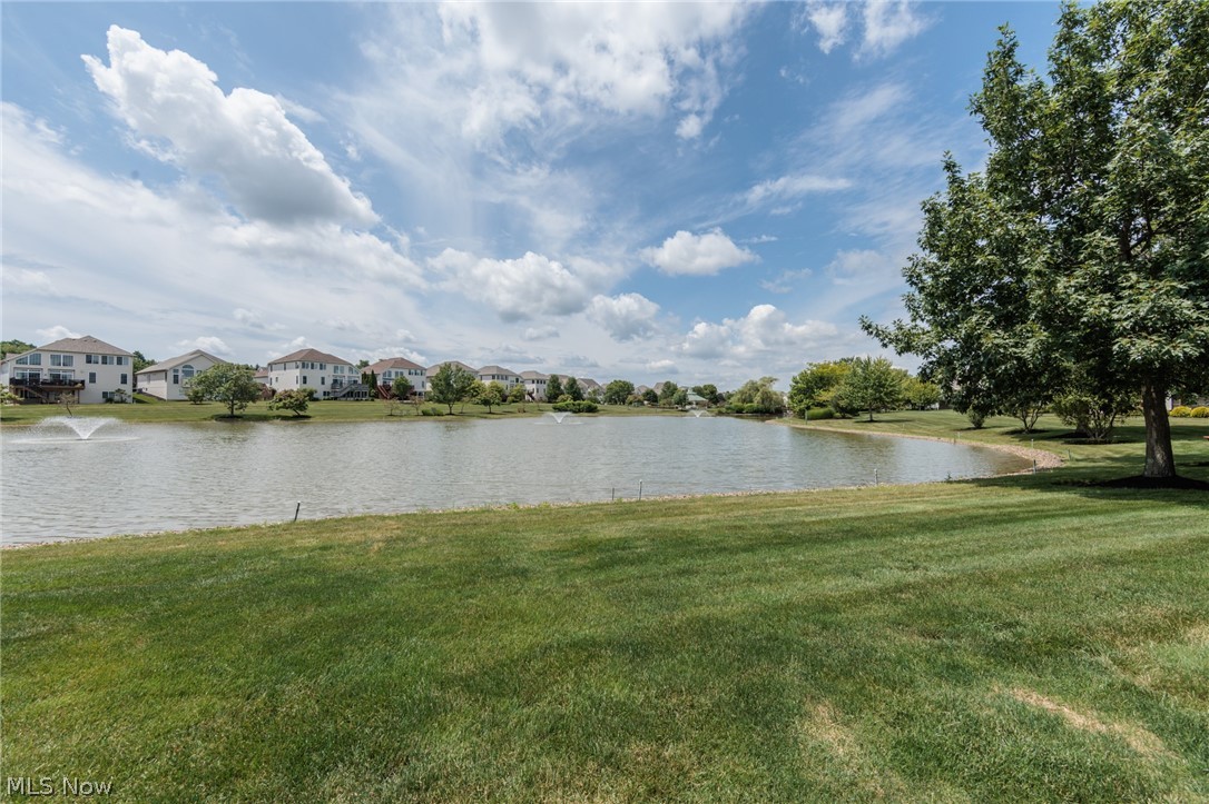 Country Lakes At Fox Meadows - Residential